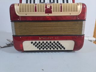 Acordeon hohner student 40 bajos