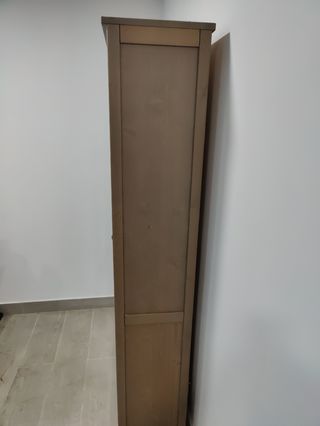 Vitrina hemnes gris