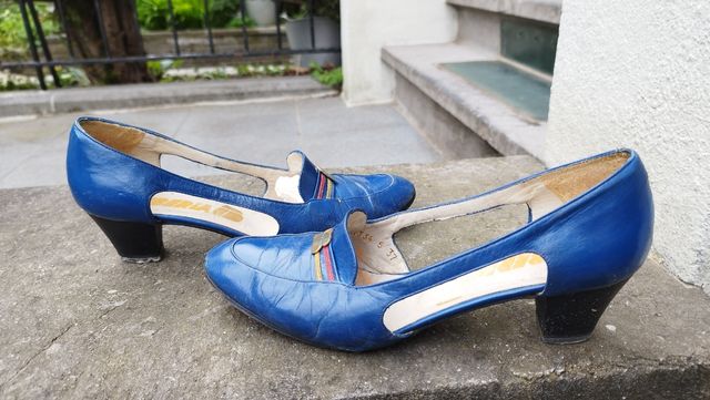 Antiguos zapatos Iberia azafatas