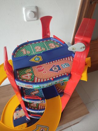 Parking garaje 5 plantas y 4 rampas de Molto