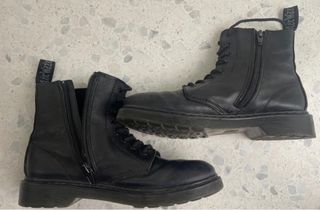 Anfibio Dr. Martens