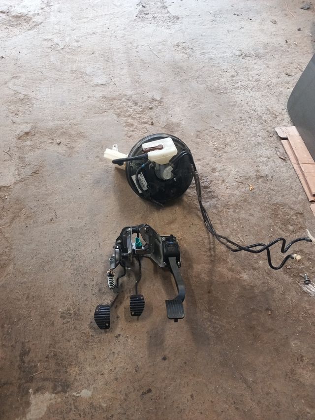 Pedalera y servo freno citroen berlingo