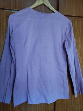 Blusa con lentejuelas. Kiabi Woman.