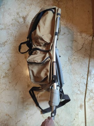 Mochila grande de lona para viajes.