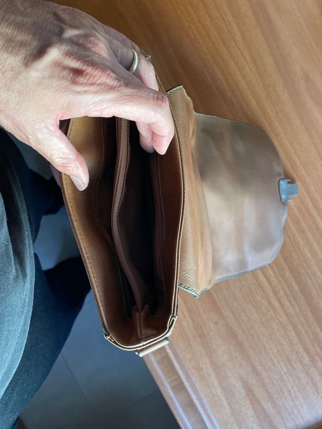 Bandolera o Cartera piel marron