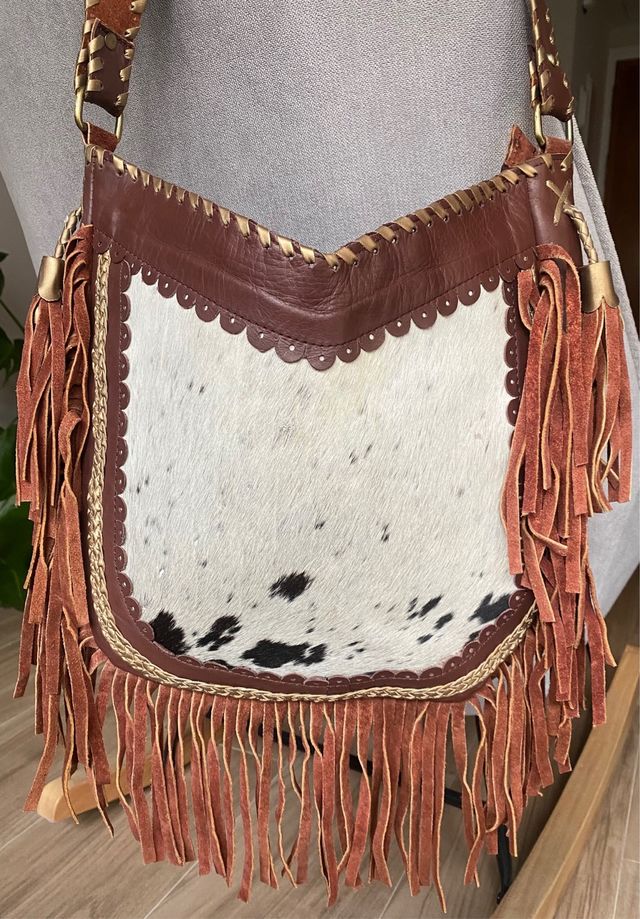 Bolso de piel flecos