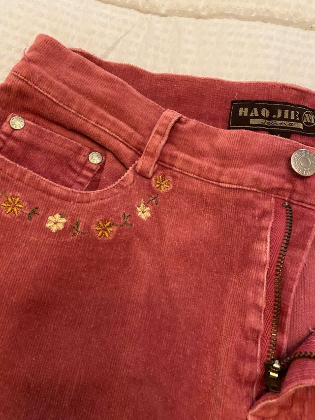 falda de pana rosa oscuro