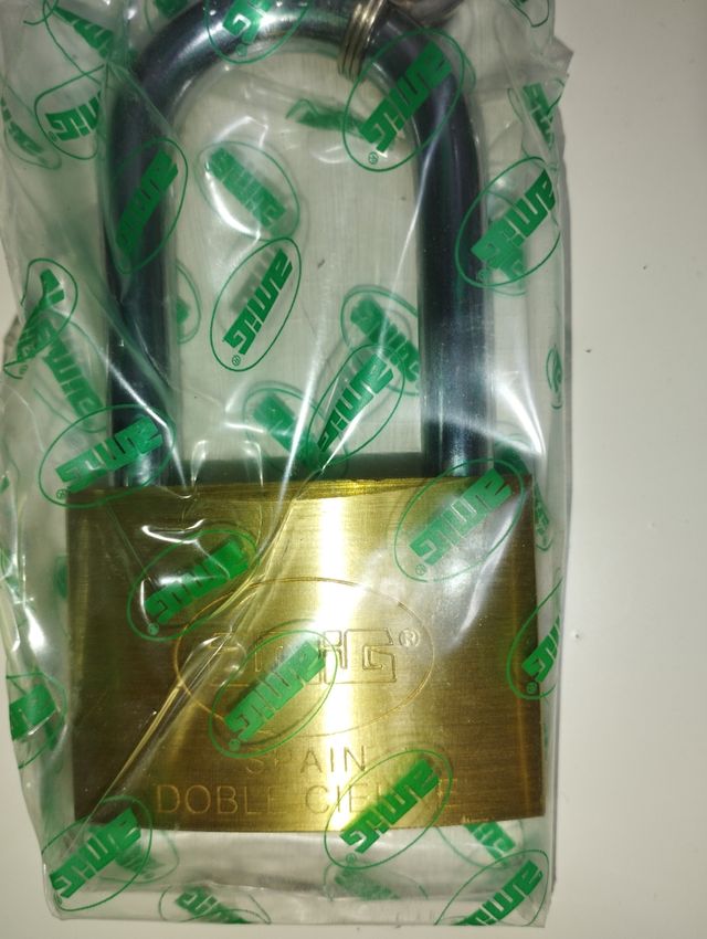 Candado nuevo marca amig mod 3 60mm de laton