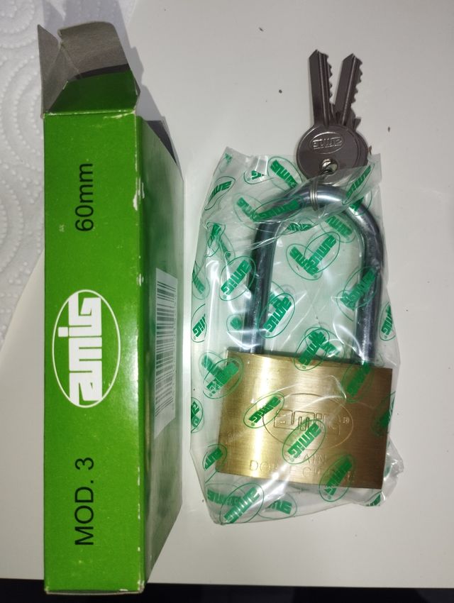 Candado nuevo marca amig mod 3 60mm de laton