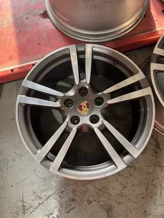 Llantas porsche originales 20”