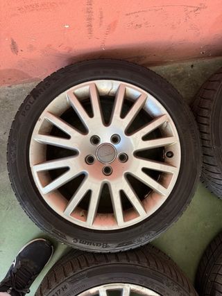 Juego de llantas audi 17 pulgadas