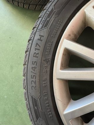 Juego de llantas audi 17 pulgadas