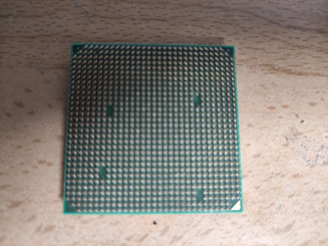AMD PHENOM X3 8750