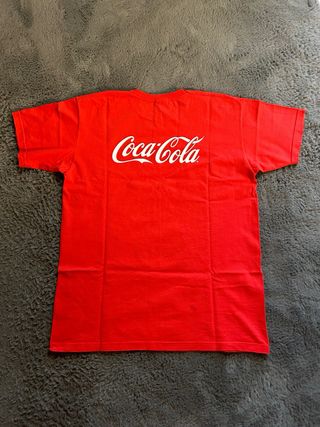 T-shirt rossa M con scritta Coca Cola