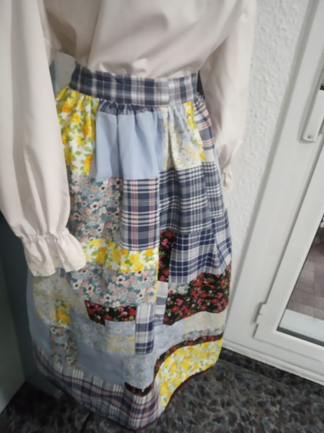 Delantal estilo patchwork, campestre