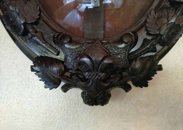 Cornice ovale intagliata secolo XIX