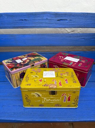 LATAS HOJALATA COLA-CAO.
