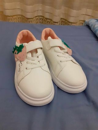 Scarpe ginnastica bambini/e   nuove