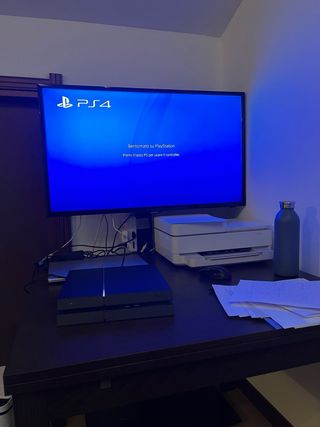 PlayStation 4 da 1 TB con scatola