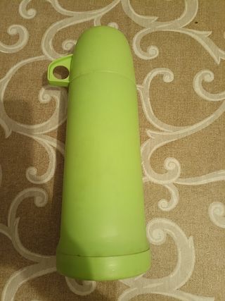 Thermos con il bicchiere