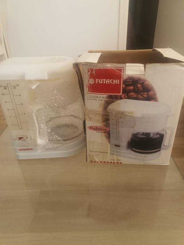 Nuova caffettiera con filtro