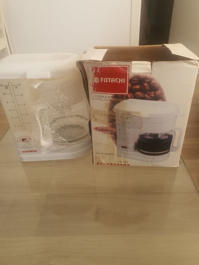 Nuova caffettiera con filtro