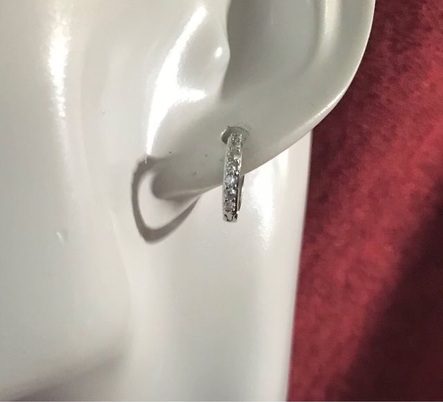 Pendientes de aro con circonitas