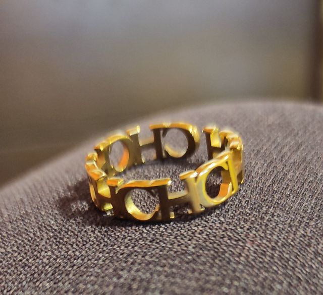 Anillo CH