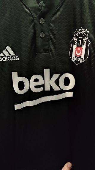 Besiktas 21/22 away jersey M