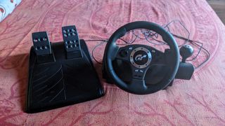 Logitech Driving Force GT Pro Volante y Pedales