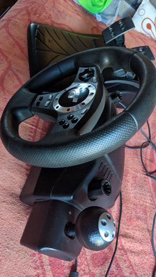 Logitech Driving Force GT Pro Volante y Pedales