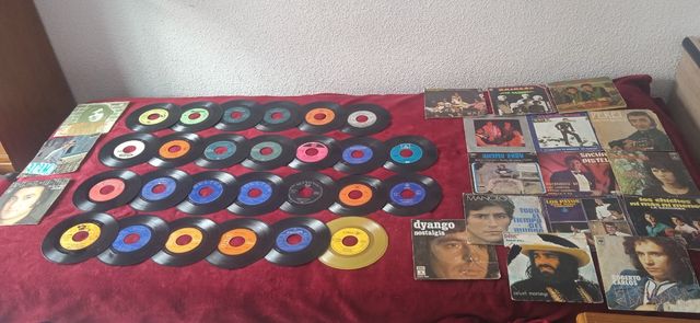 44 singles de vinilo +3 Albumnes