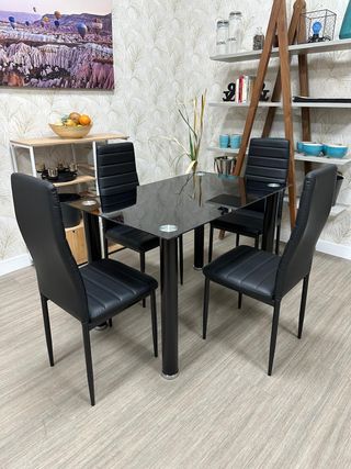 NUEVO JUEGO DE MESA Y SILLAS