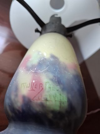 Lampara muy antigua modelo único mulleres fresco l