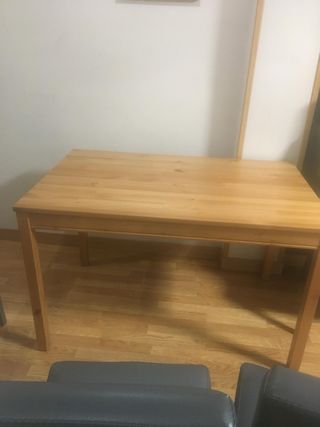 Mesa comedor + sillas
