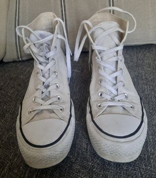 Converse blancas altas con plataforma