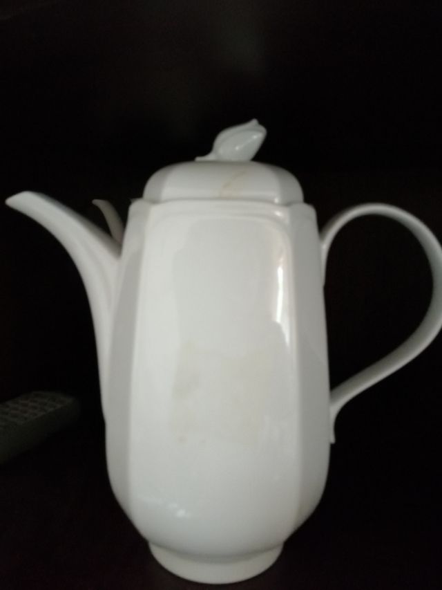 Oggetti decorativi e teiere