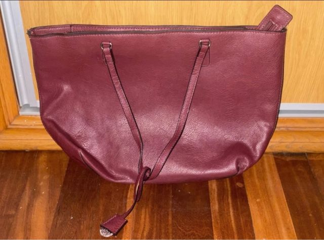 Bolso granate Stradivairus (sin estrenar)