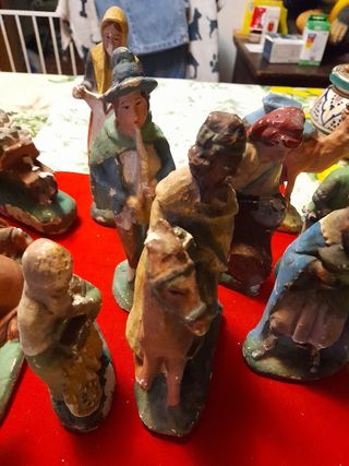 Lotto 16 statuette presepe antiche