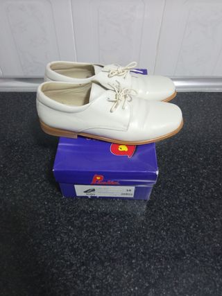 Zapatos de comunión de niño