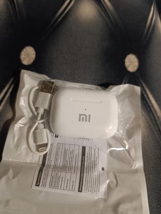 Auricolari Xiaomi con elastici in sconto!