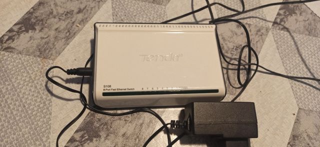 Switch ethernet 8 porte tenda