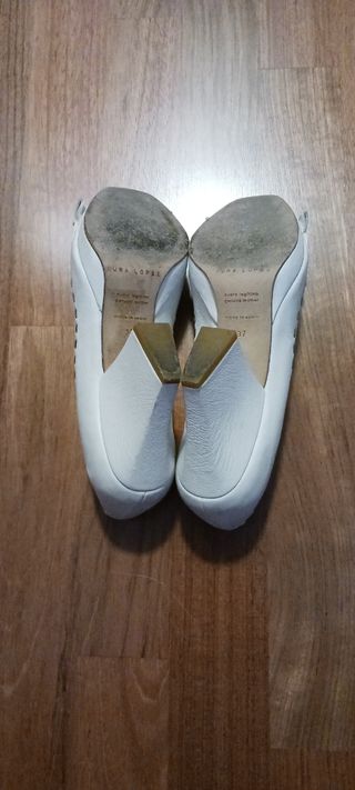 Zapatos blancos de tacón Pura Lopez