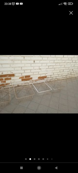 Cesta metálica blanca cocina alacena baño o aseo