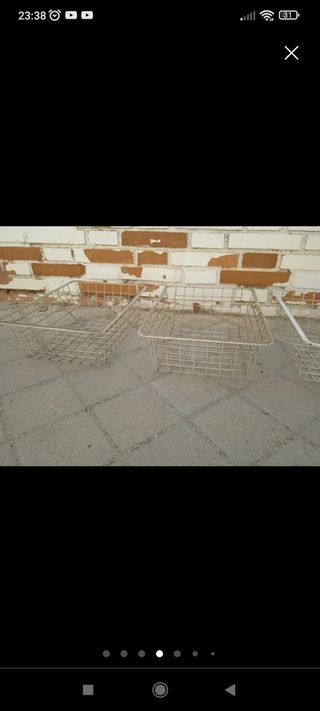 Cesta metálica blanca cocina alacena baño o aseo