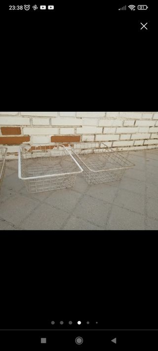 Cesta metálica blanca cocina alacena baño o aseo