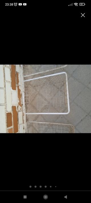 Cesta metálica blanca cocina alacena baño o aseo