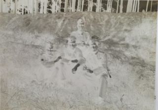 Negativo antiguo de soldados División Azul