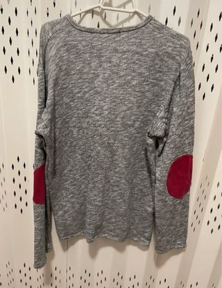 Jersey de mujer nuevo con botones cuello de v.