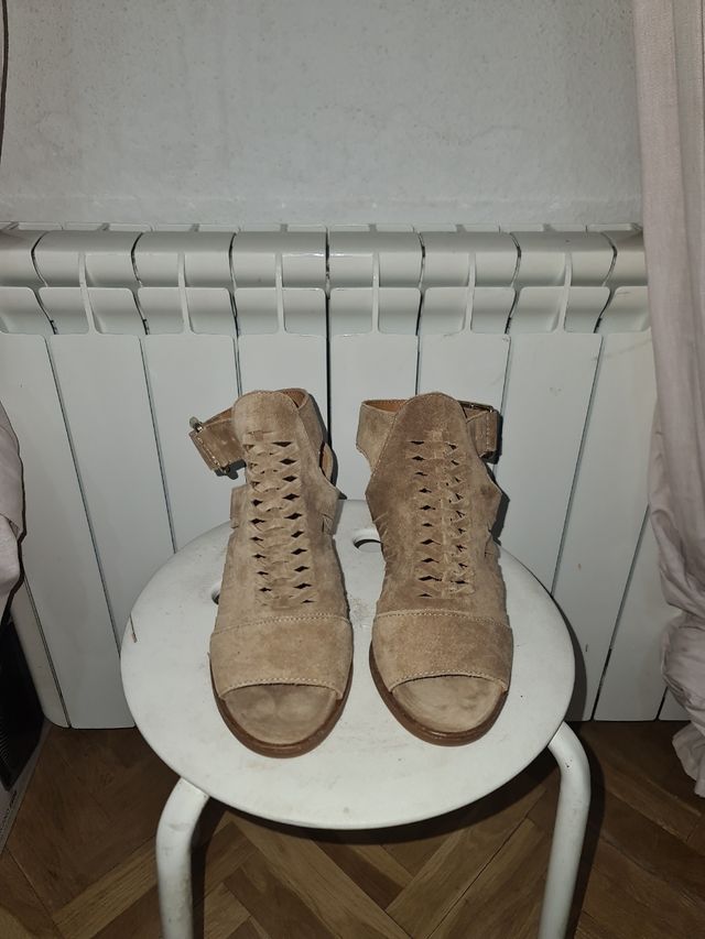 Sandalias de tacón alpe serraje